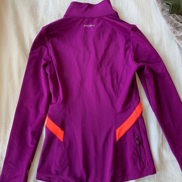 Saucony quarter-zip pullover - Picture 6 of 6